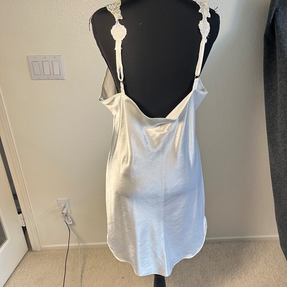 Dentelle Vintage 90s Ivory Satin Lace Pearl Chemise Nighty Slip Dress Sz L USA - Picture 10 of 11